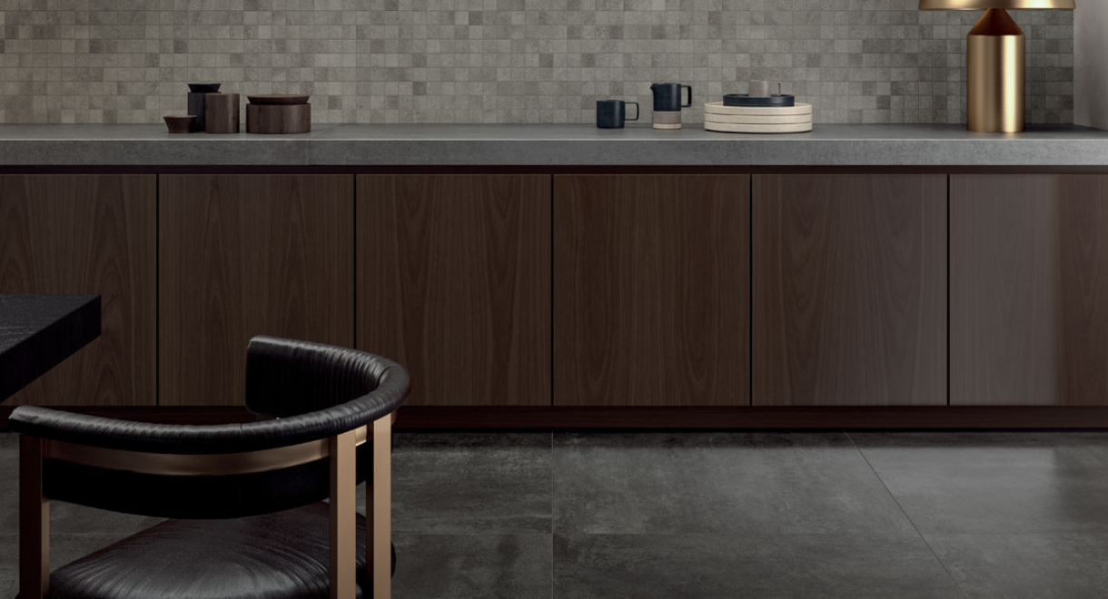 714_z_LEA-concreto-dark-lapp-11mm-medium-nat-mosaico36-10mm-kitchen-002